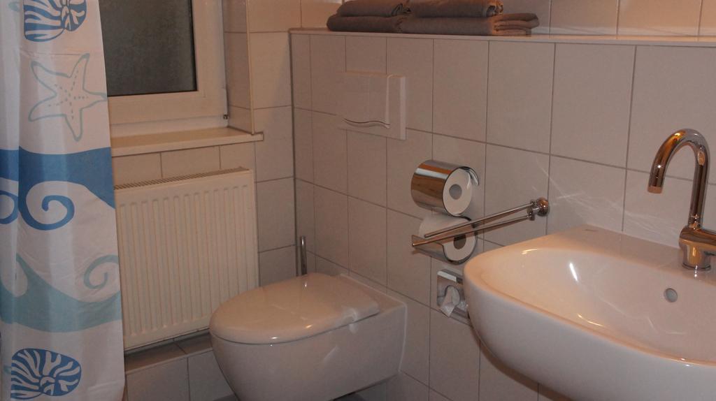 Ferienwohnungen Bütow Wißmar Habitación foto